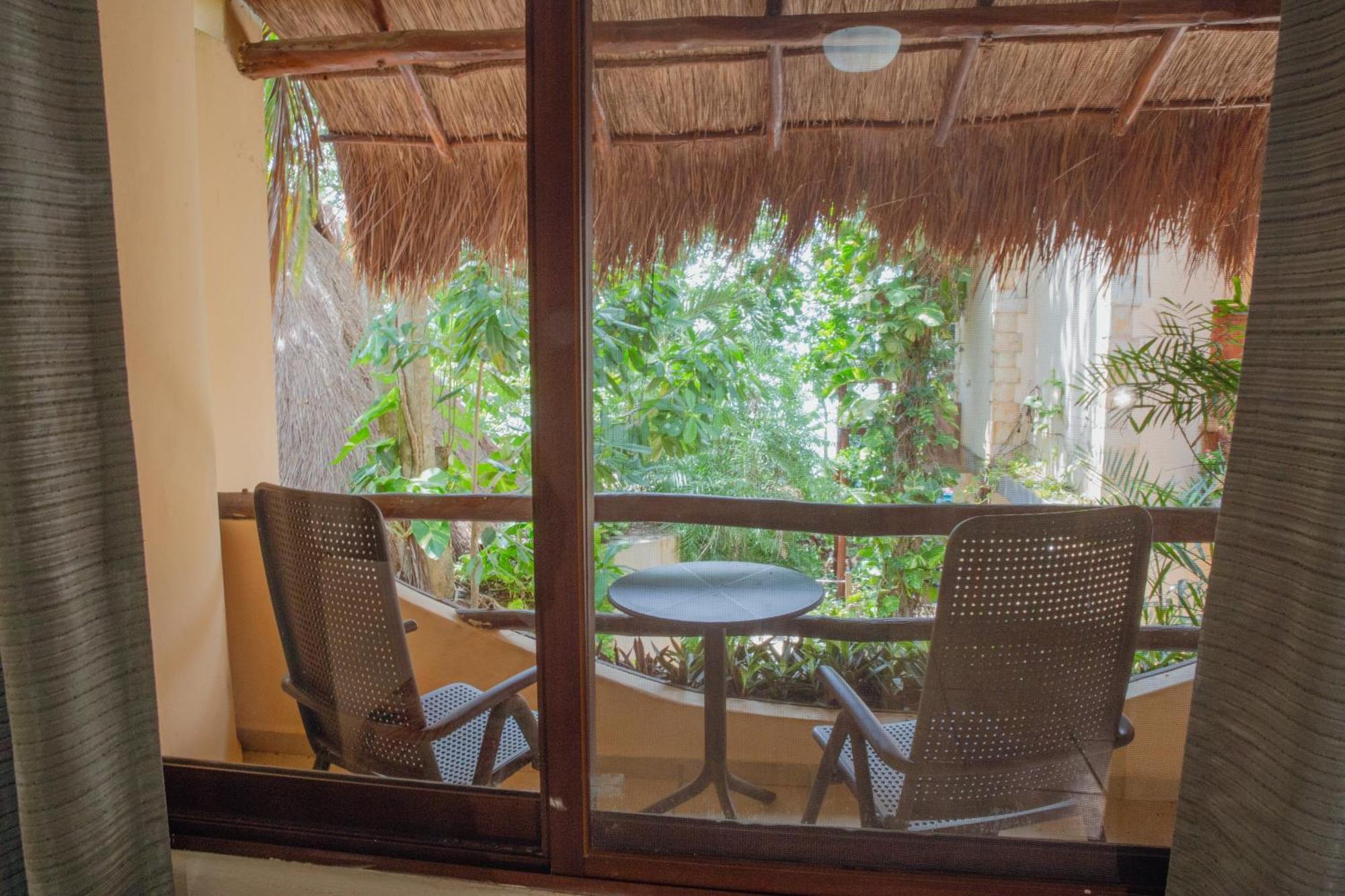 Aluxes Bacalar Hotel Exterior photo